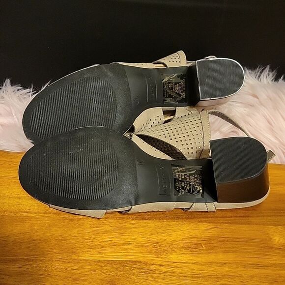 Metaphor Stone Grey Trinity size 10 EUC - Picture 3 of 7